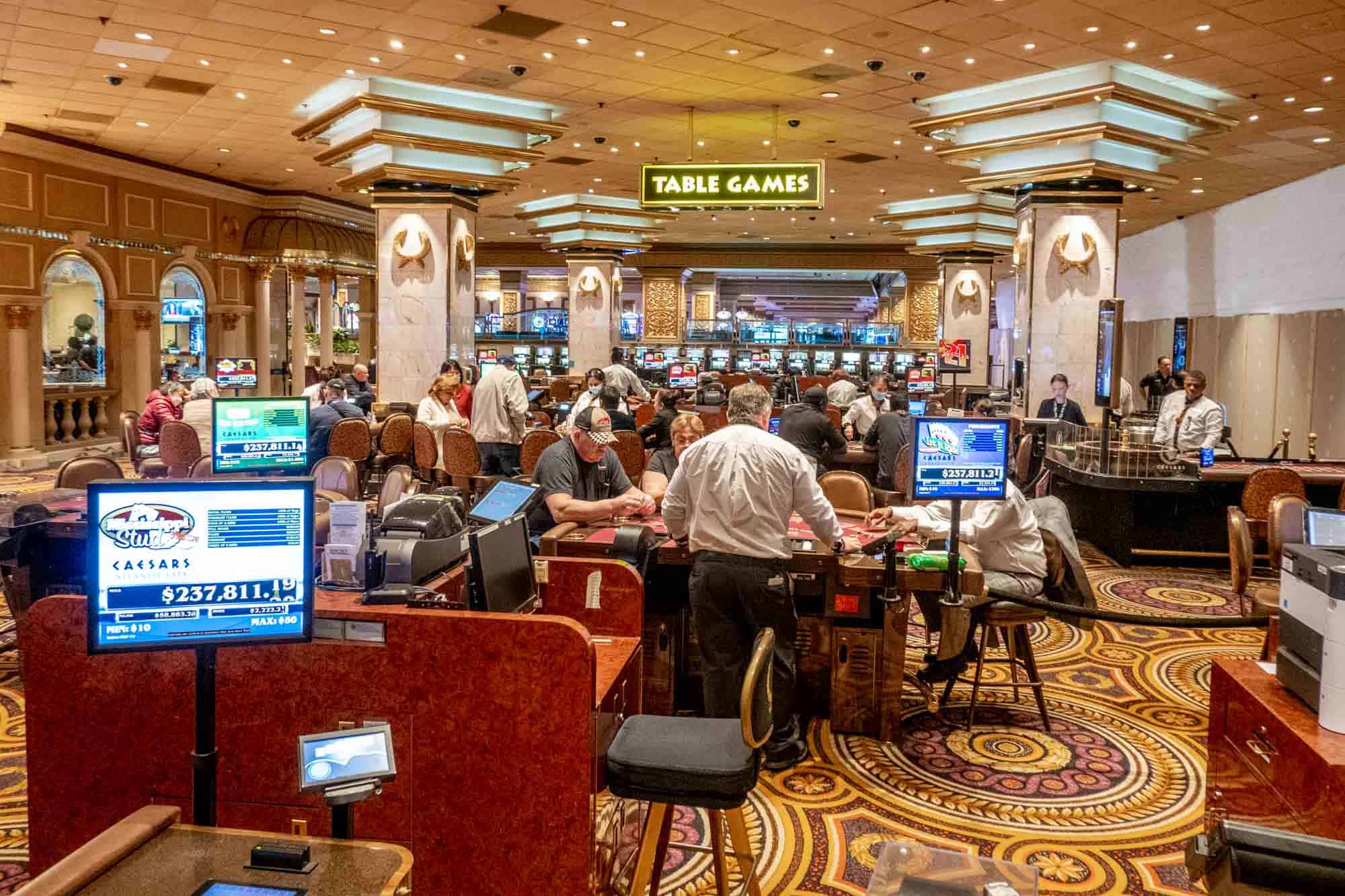 Kombinasyonların Dansı: Video Poker Stratejileri